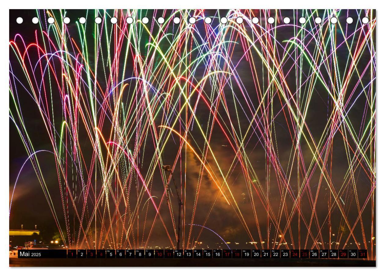 Bild: 9783435062140 | Feuerwerk - Kunstwerke am Himmel (Tischkalender 2025 DIN A5 quer),...