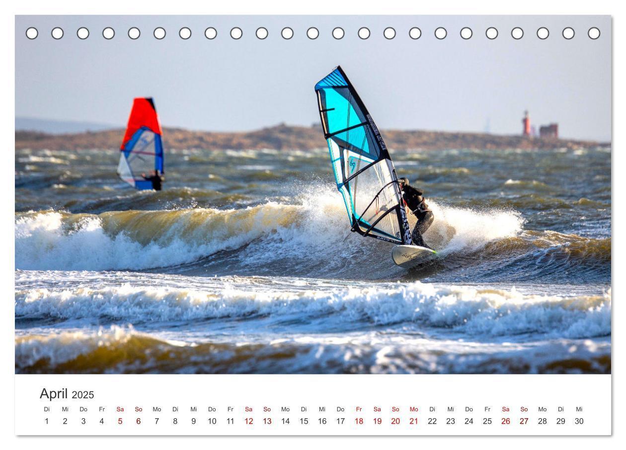 Bild: 9783383927317 | Windsurfen - Wellen und Wind (Tischkalender 2025 DIN A5 quer),...