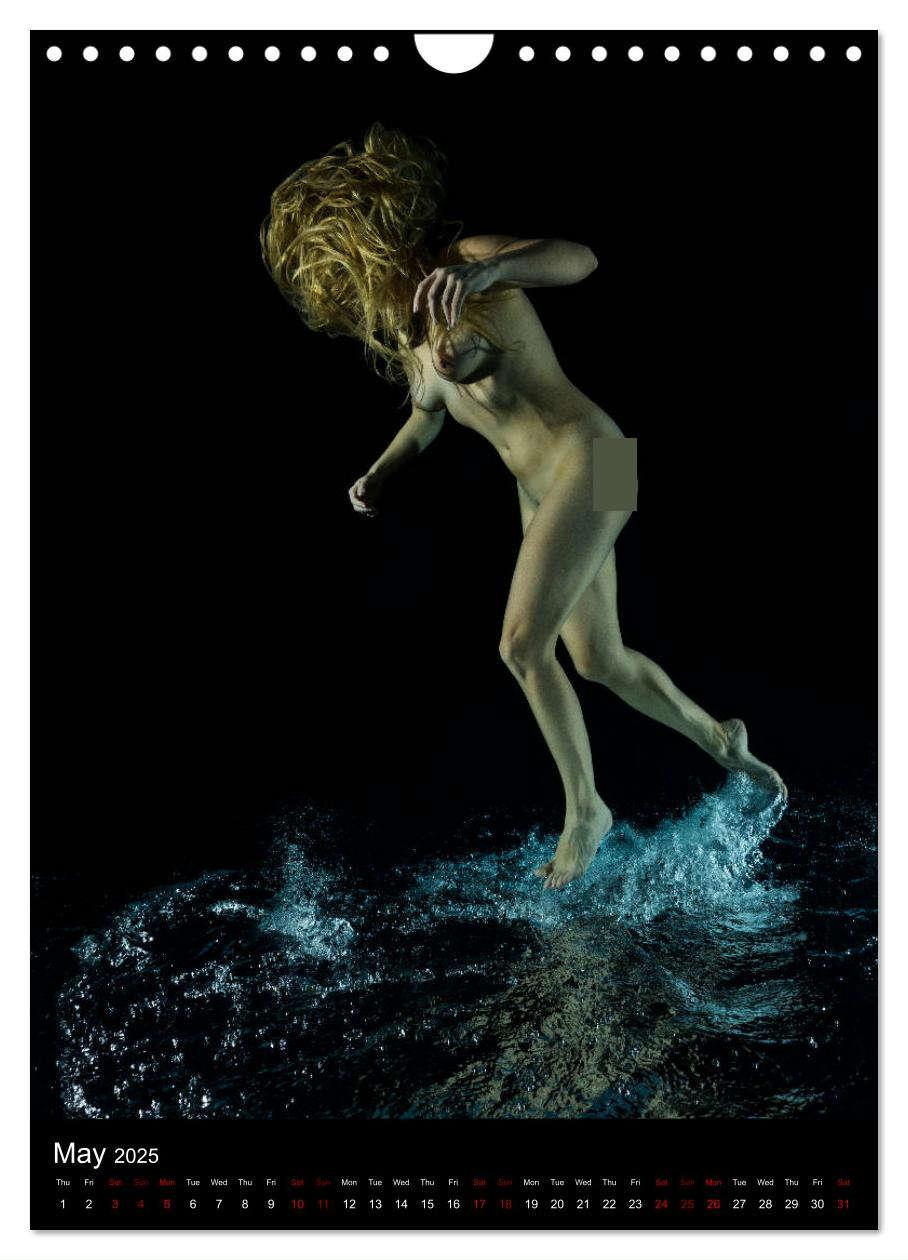 Bild: 9781325973224 | Underwater Erotic Shapes (Wall Calendar 2025 DIN A4 portrait),...