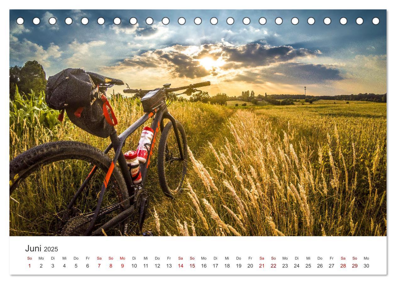 Bild: 9783383875489 | Radtouren - Weil Fahrrad fahren das schönste ist. (Tischkalender...