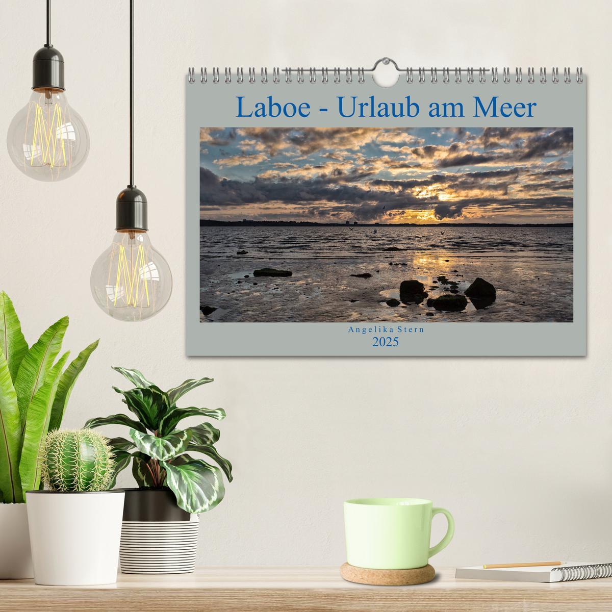 Bild: 9783435437252 | Laboe - Urlaub am Meer (Wandkalender 2025 DIN A4 quer), CALVENDO...