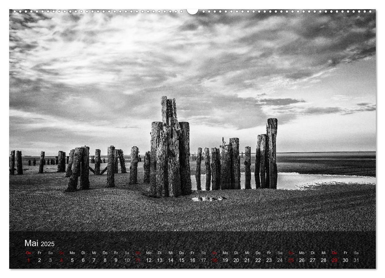 Bild: 9783435370528 | Wangerooge Noir (Wandkalender 2025 DIN A2 quer), CALVENDO...