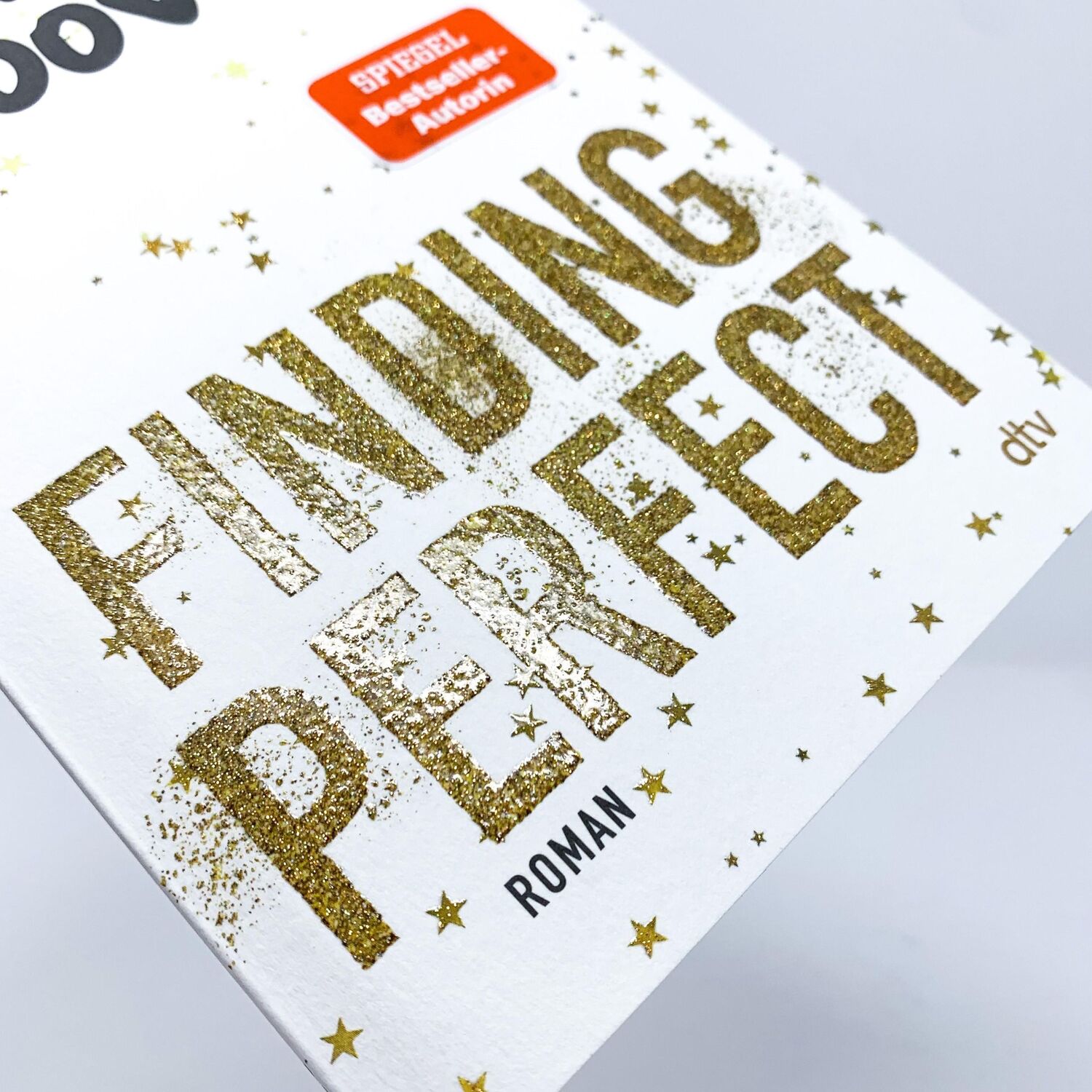 Bild: 9783423718998 | Finding Perfect | Colleen Hoover | Taschenbuch | 112 S. | Deutsch