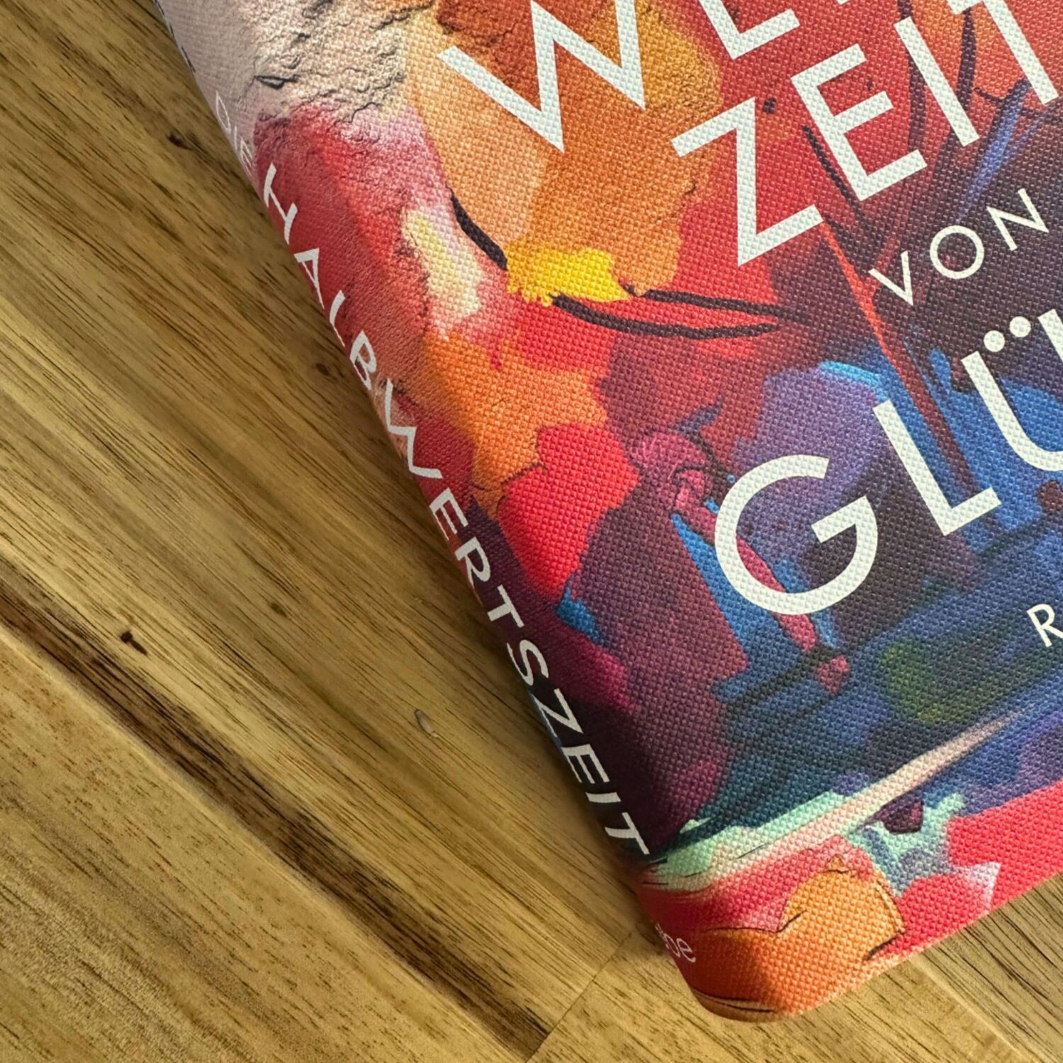 Bild: 9783757700225 | Die Halbwertszeit von Glück | Louise Pelt | Buch | 432 S. | Deutsch