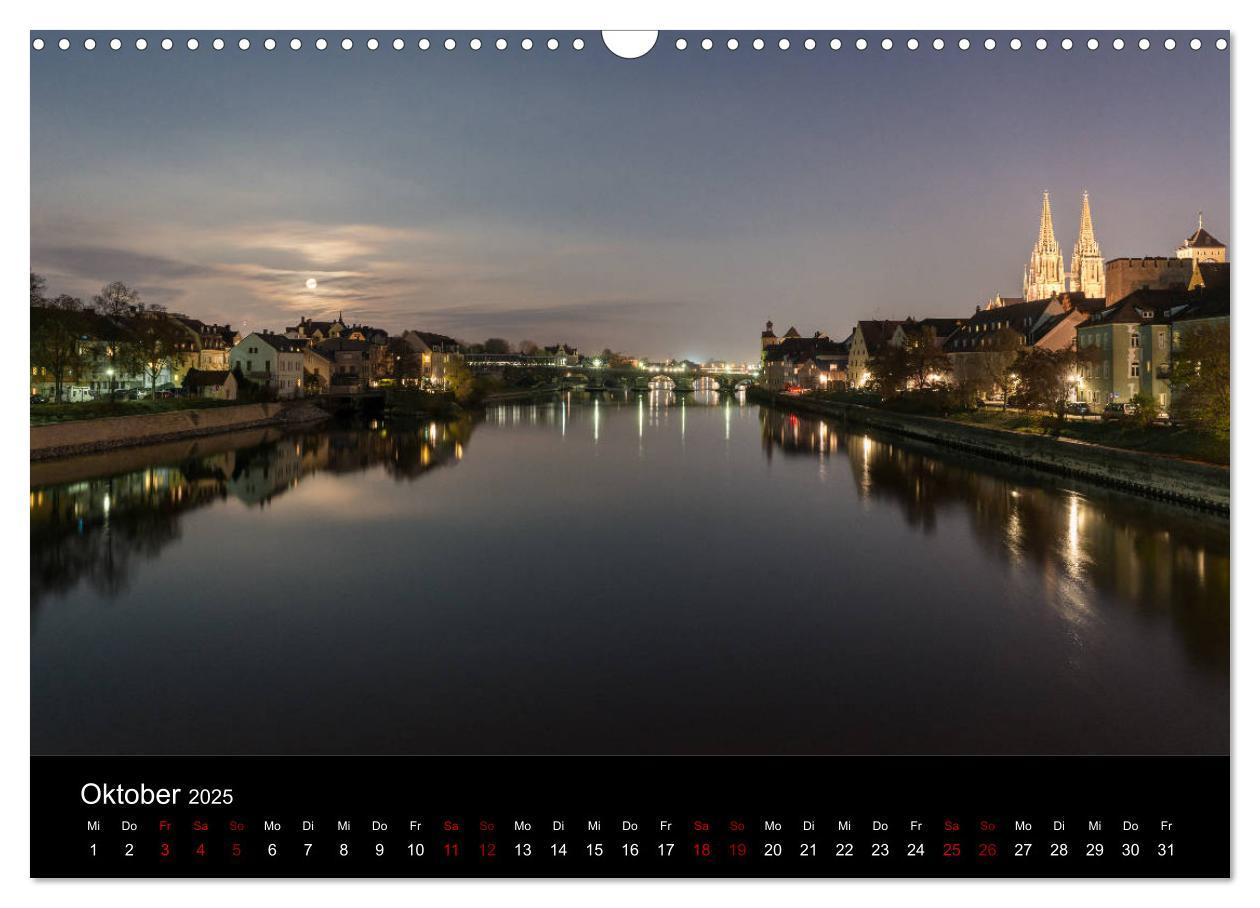 Bild: 9783435384143 | Regensburg bei Nacht (Wandkalender 2025 DIN A3 quer), CALVENDO...