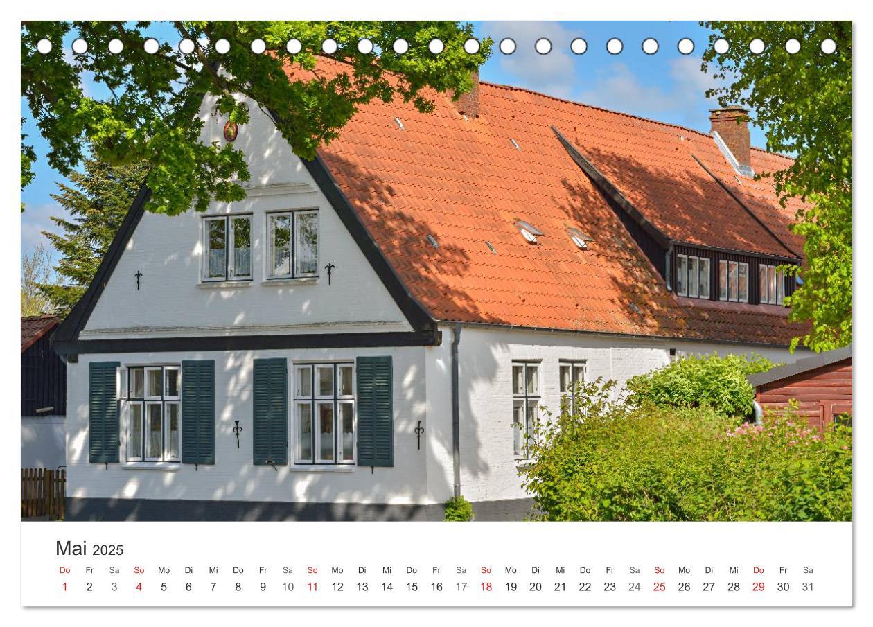 Bild: 9783435723478 | 750 Jahre Meldorf (Tischkalender 2025 DIN A5 quer), CALVENDO...