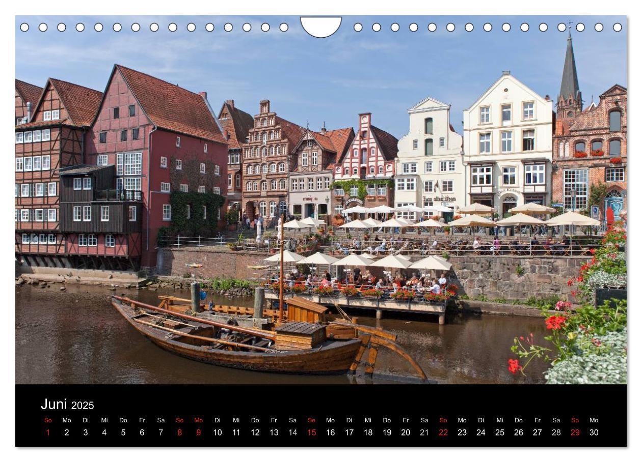 Bild: 9783435791743 | Hansestadt Lüneburg und Lüneburger Heide (Wandkalender 2025 DIN A4...