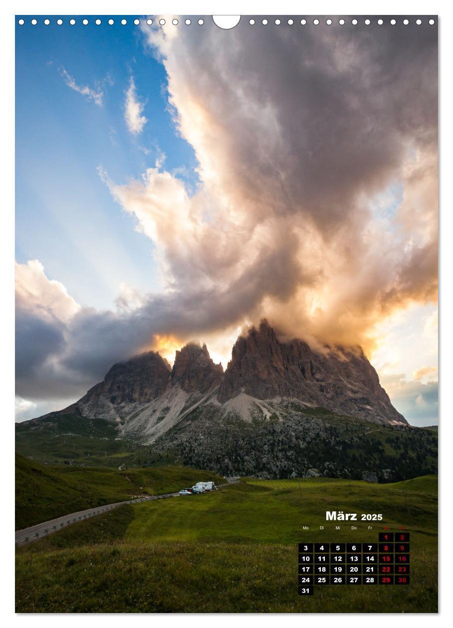 Bild: 9783435919789 | Dolomiten - Reise um die bleichen Berge zu entdecken (Wandkalender...