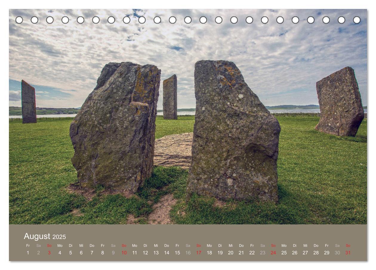 Bild: 9783435700196 | Historisches Schottland (Tischkalender 2025 DIN A5 quer), CALVENDO...