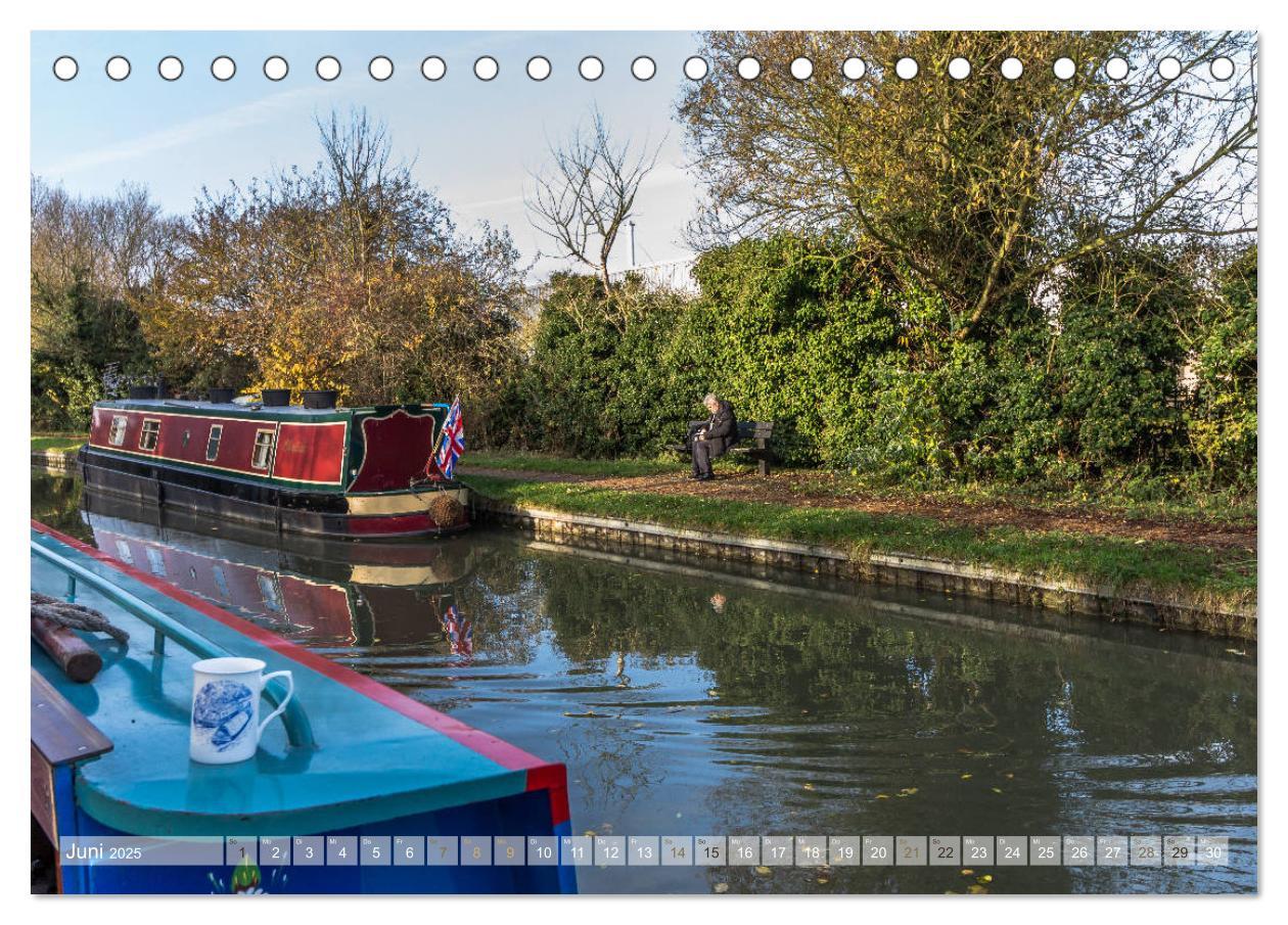 Bild: 9783435360154 | Narrow Boating auf dem Grand Union Canal (Tischkalender 2025 DIN A5...