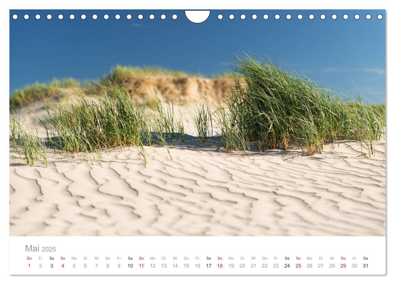 Bild: 9783435468591 | St. Peter-Ording. Deutschlands größte Sandkiste (Wandkalender 2025...