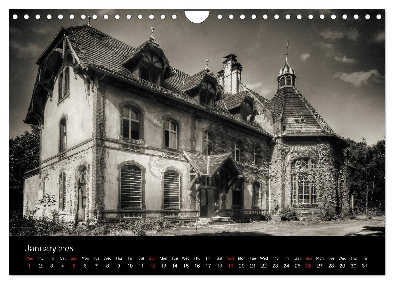 Bild: 9781325955794 | Abandoned Places Haunted Houses (Wall Calendar 2025 DIN A4...