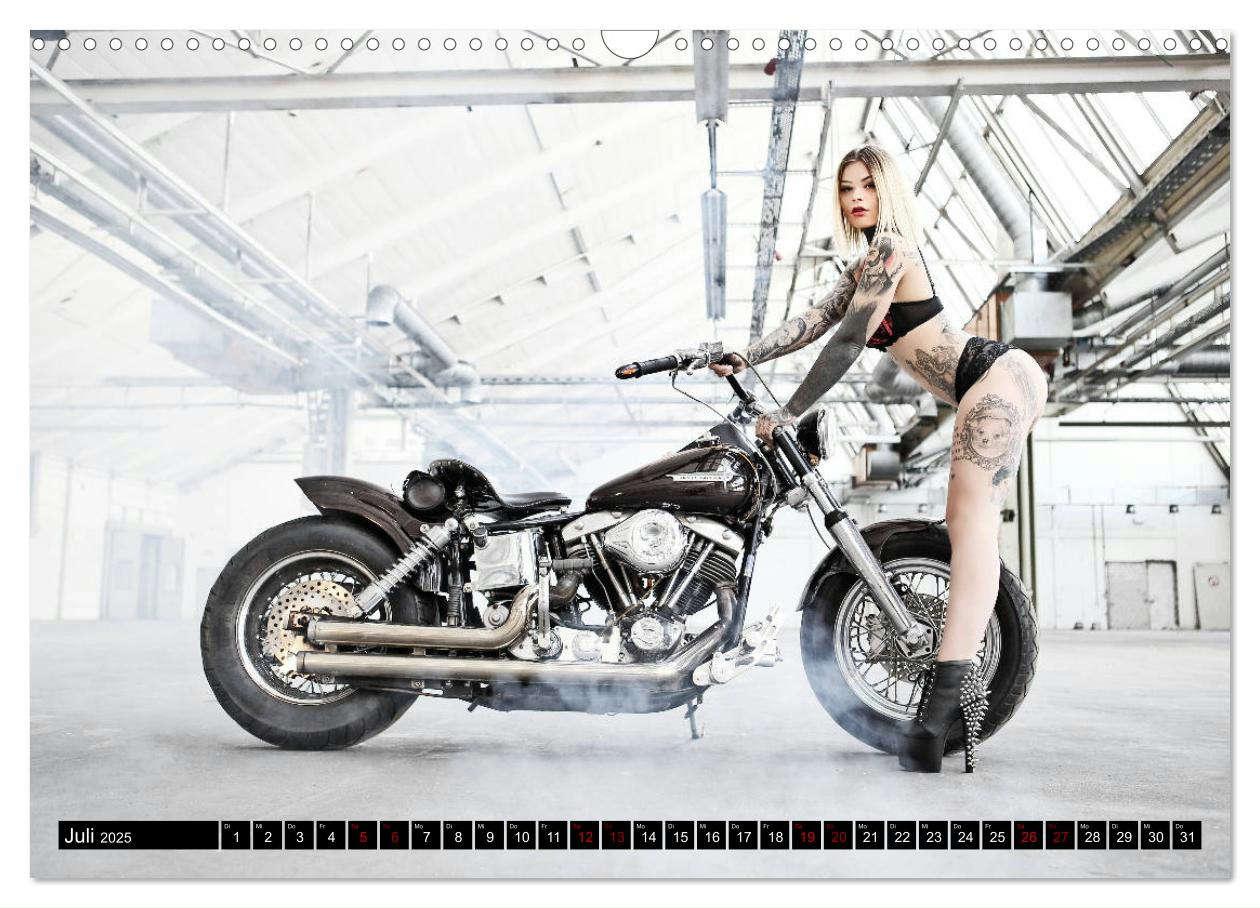 Bild: 9783435206070 | Motorräder &amp; Sexy Girls (Wandkalender 2025 DIN A3 quer), CALVENDO...