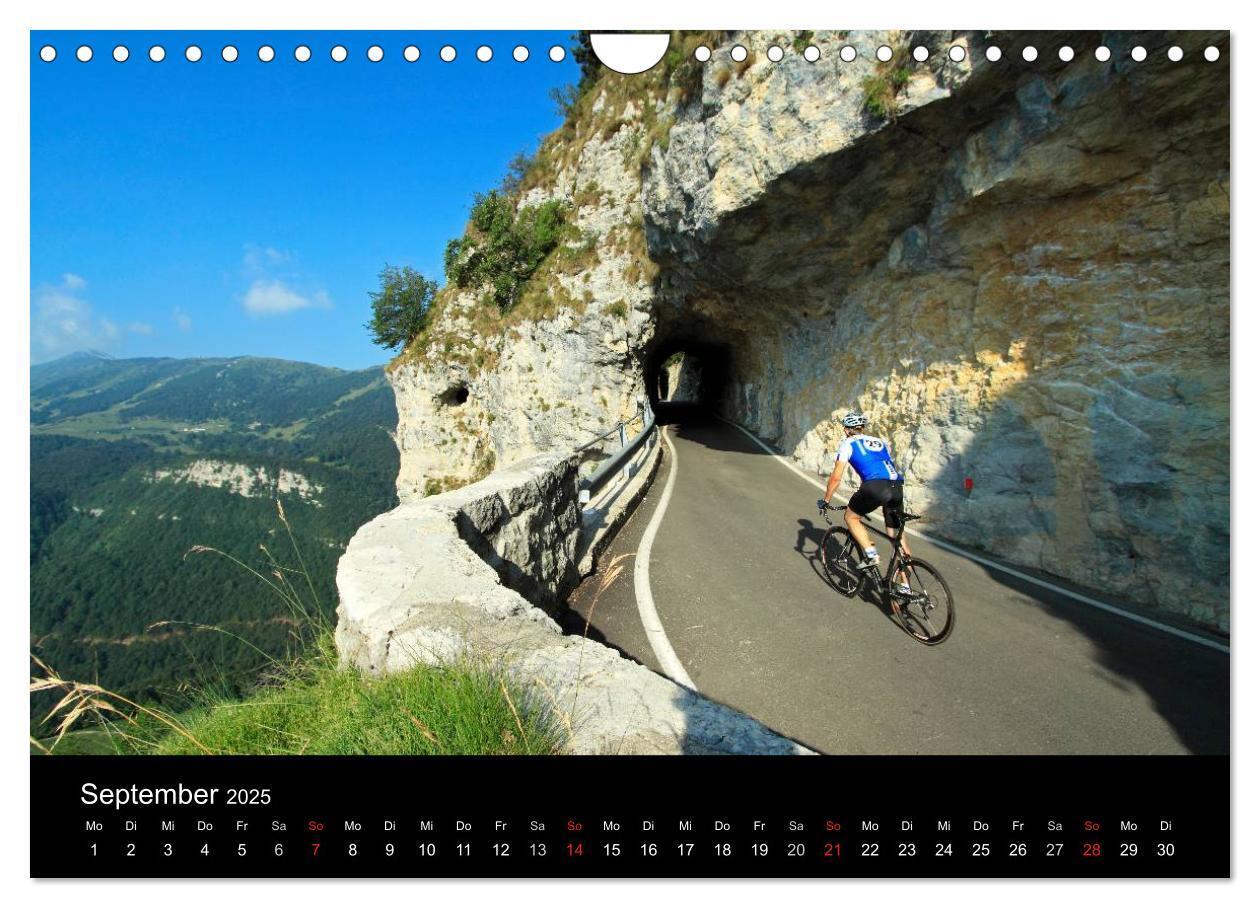 Bild: 9783435834273 | Alpenpässe auf dem Rennrad Vol. 1 (Wandkalender 2025 DIN A4 quer),...