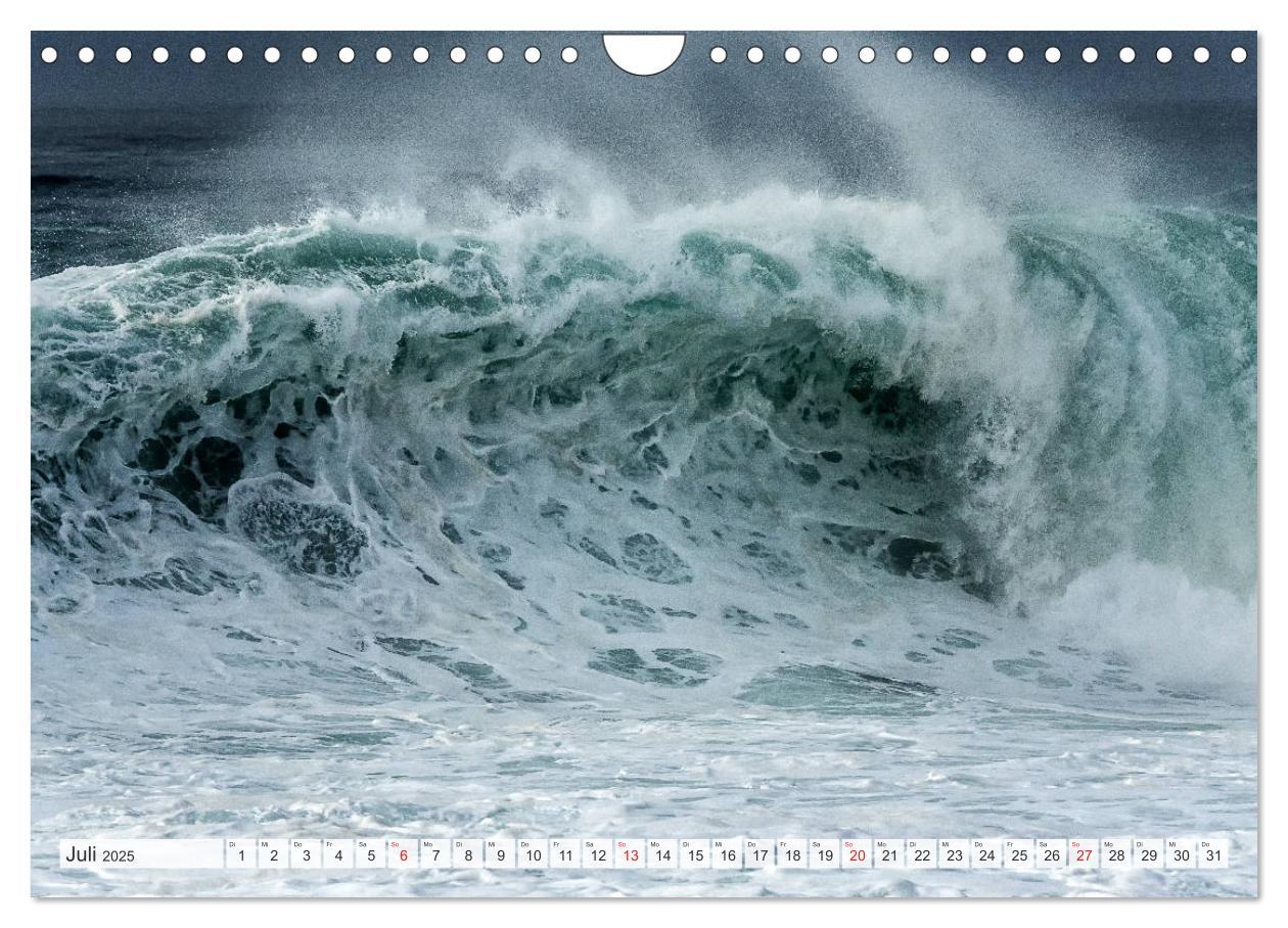 Bild: 9783435158560 | WASSERBERGE - Die Riesenwellen von Nazaré (Wandkalender 2025 DIN A4...