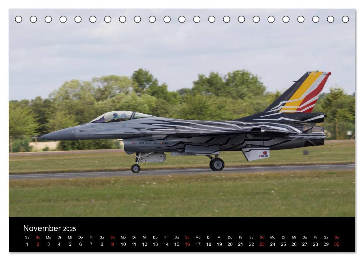 Bild: 9783435470754 | Militärflugzeuge 2025 (Tischkalender 2025 DIN A5 quer), CALVENDO...