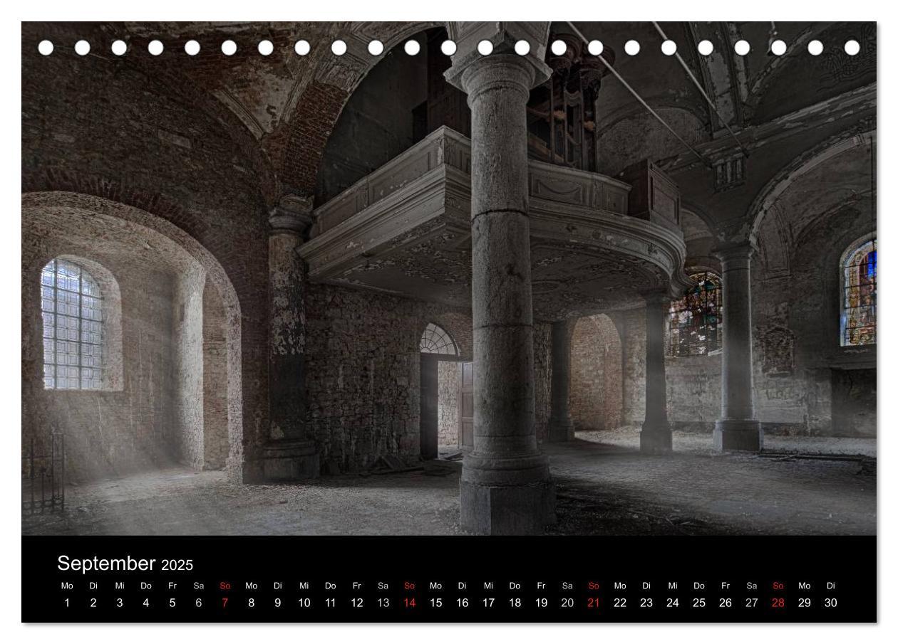 Bild: 9783435771943 | Geheimnisvolle Orte - Lost Places (Tischkalender 2025 DIN A5 quer),...