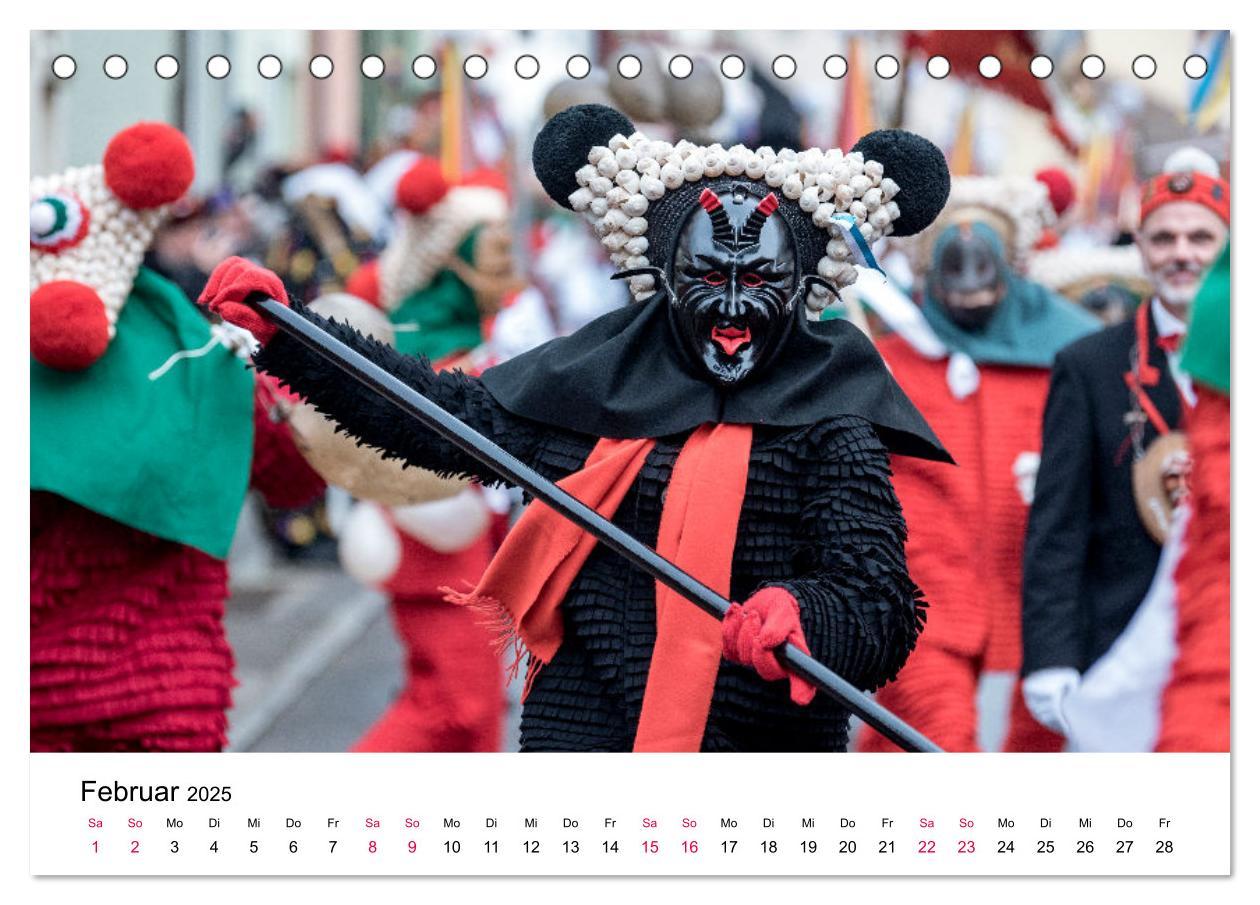 Bild: 9783435105052 | Die Elzacher Fastnacht (Tischkalender 2025 DIN A5 quer), CALVENDO...