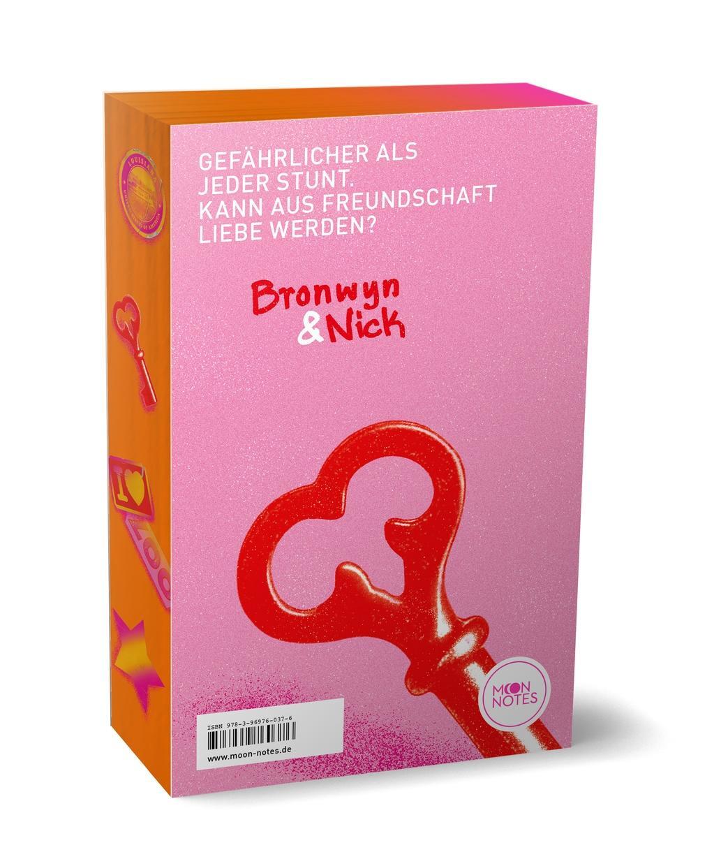 Bild: 9783969760376 | Room for Love 2. Three with a Key | Laura Labas | Taschenbuch | 384 S.