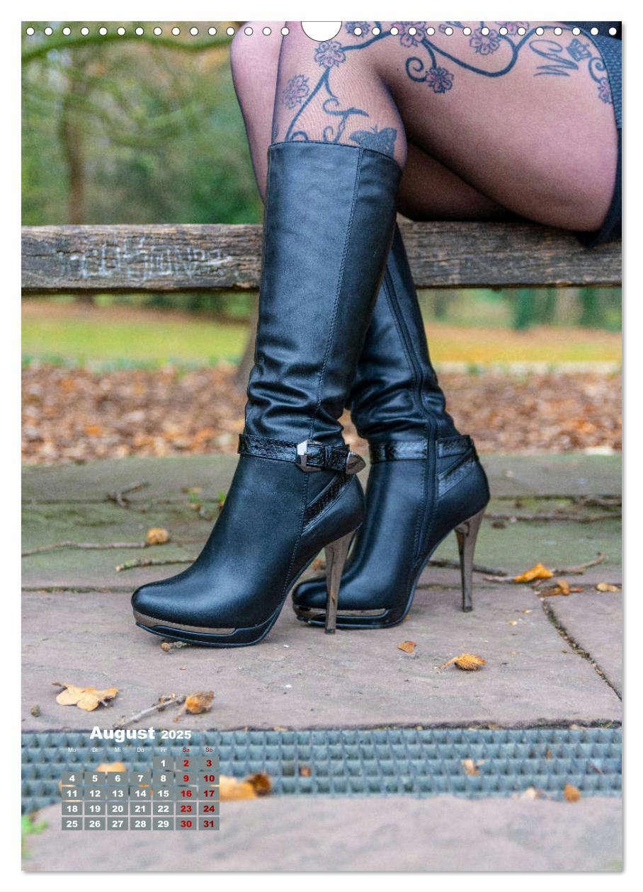 Bild: 9783435970957 | Stiefel und High Heels im Herbst (Wandkalender 2025 DIN A3 hoch),...