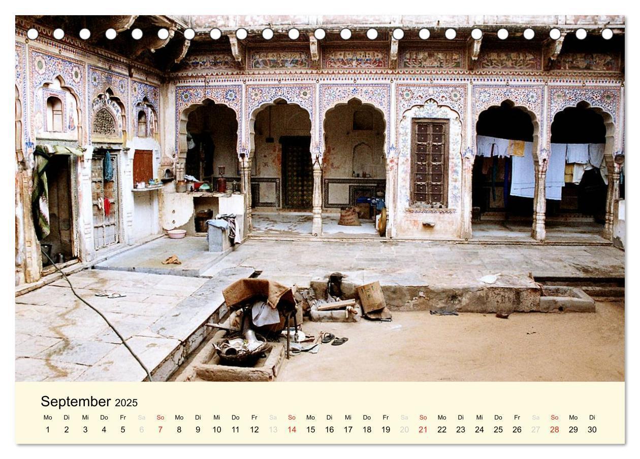 Bild: 9783435728114 | Alltagsleben in Indien (Tischkalender 2025 DIN A5 quer), CALVENDO...