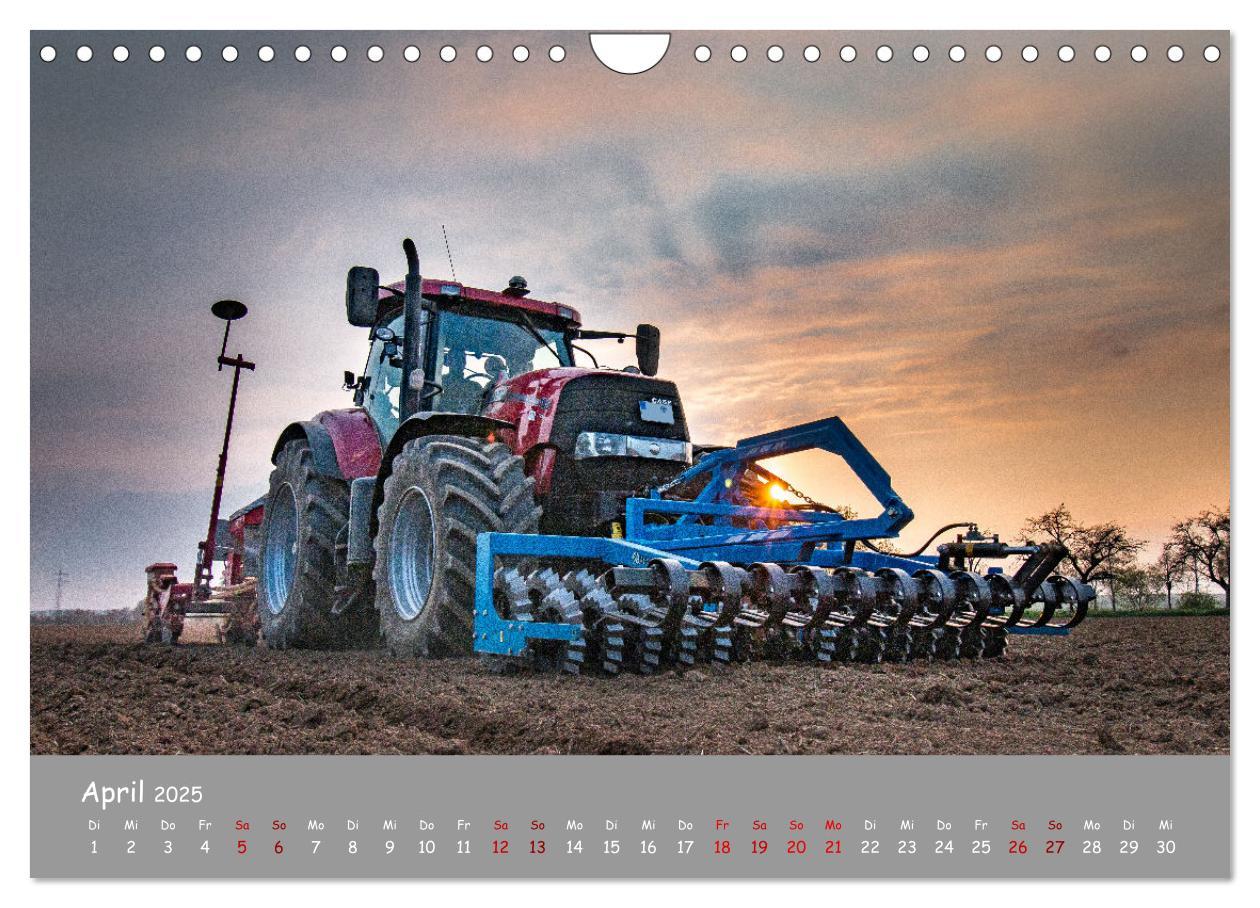 Bild: 9783435103089 | Landtechnik im Einsatz (Wandkalender 2025 DIN A4 quer), CALVENDO...