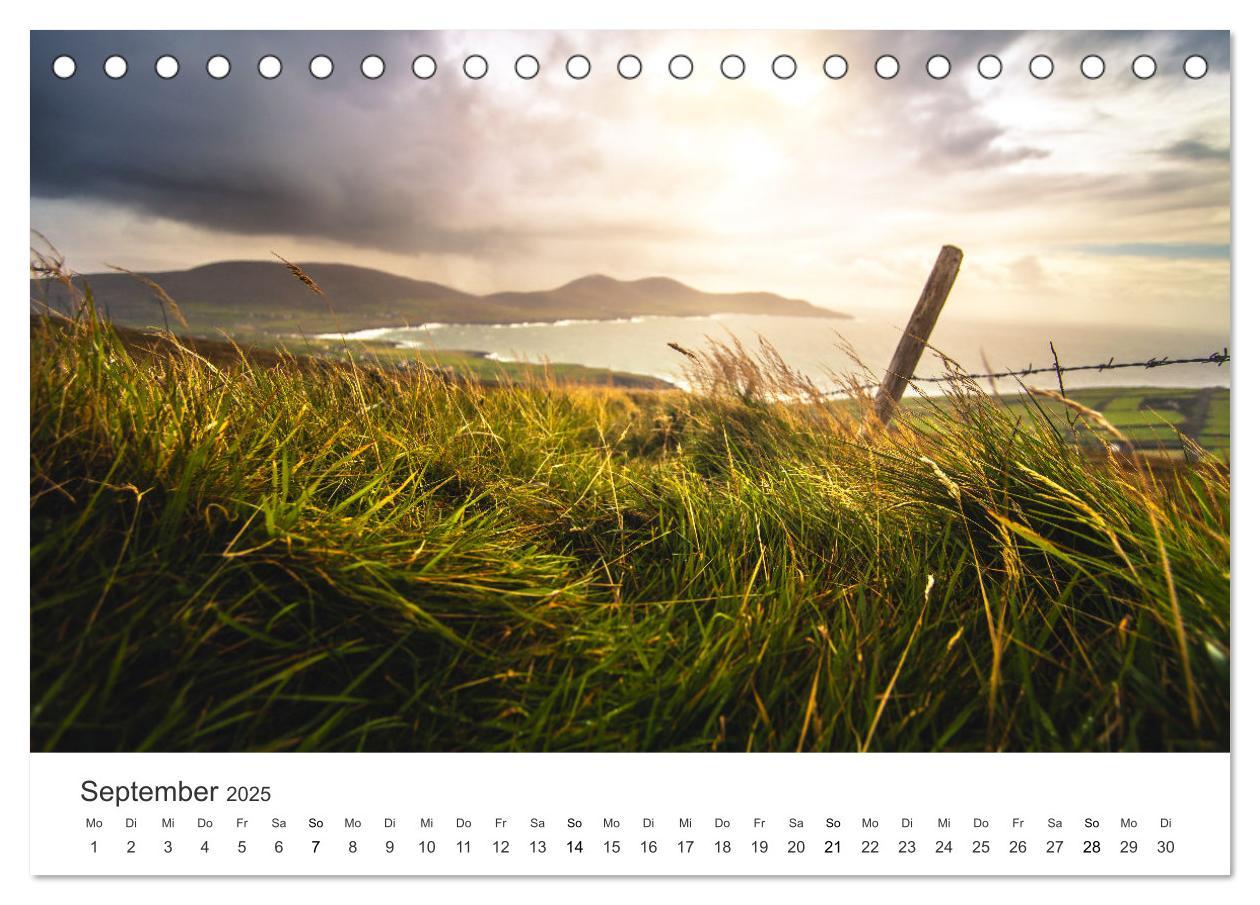 Bild: 9783435071944 | Abenteuerinsel Irland (Tischkalender 2025 DIN A5 quer), CALVENDO...