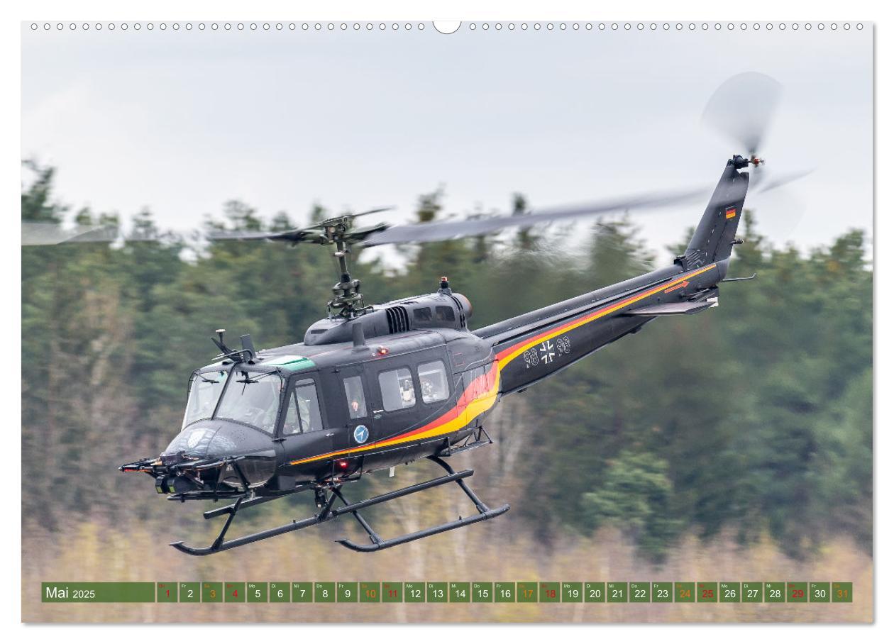 Bild: 9783383977602 | Helikopter in Aktion (Wandkalender 2025 DIN A2 quer), CALVENDO...