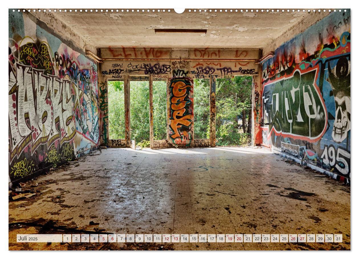 Bild: 9783435193318 | Lost Places Kalender - Daylight (hochwertiger Premium Wandkalender...