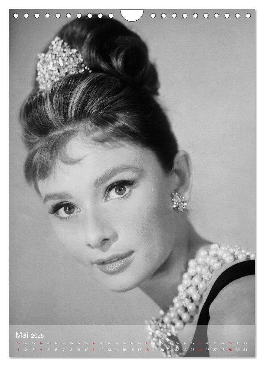 Bild: 9783457048047 | Hollywood-Diva - Audrey Hepburn (Wandkalender 2025 DIN A4 hoch),...