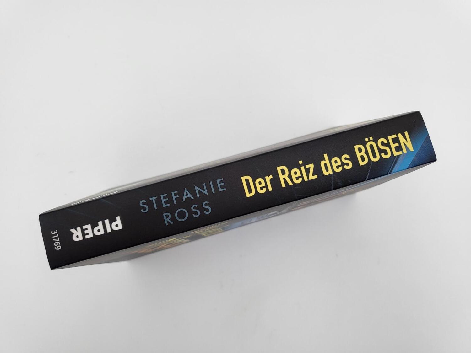 Bild: 9783492317696 | Der Reiz des Bösen | Stefanie Ross | Taschenbuch | 432 S. | Deutsch