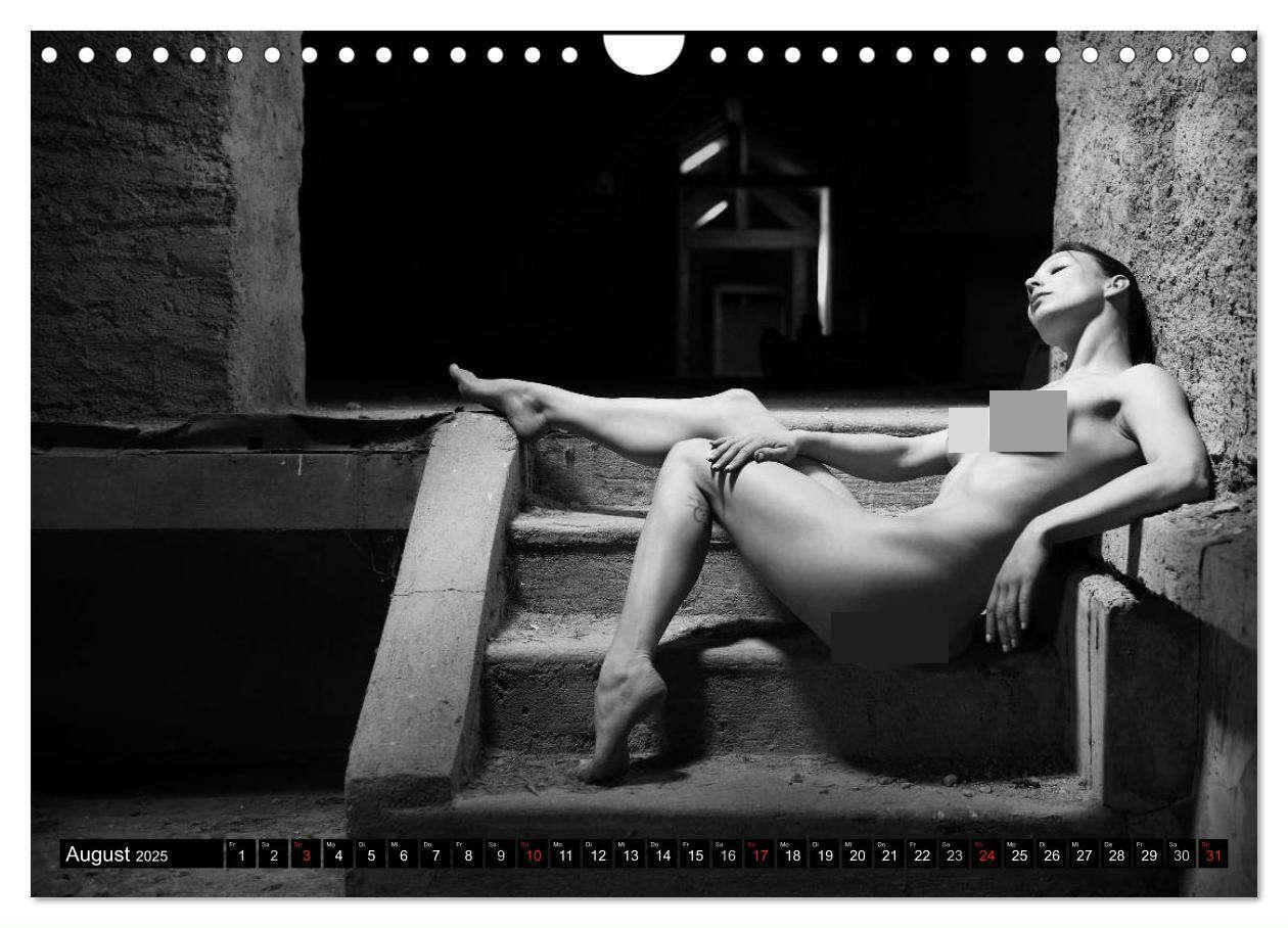 Bild: 9783435790814 | Aktfotografie in alten Mauern (Wandkalender 2025 DIN A4 quer),...