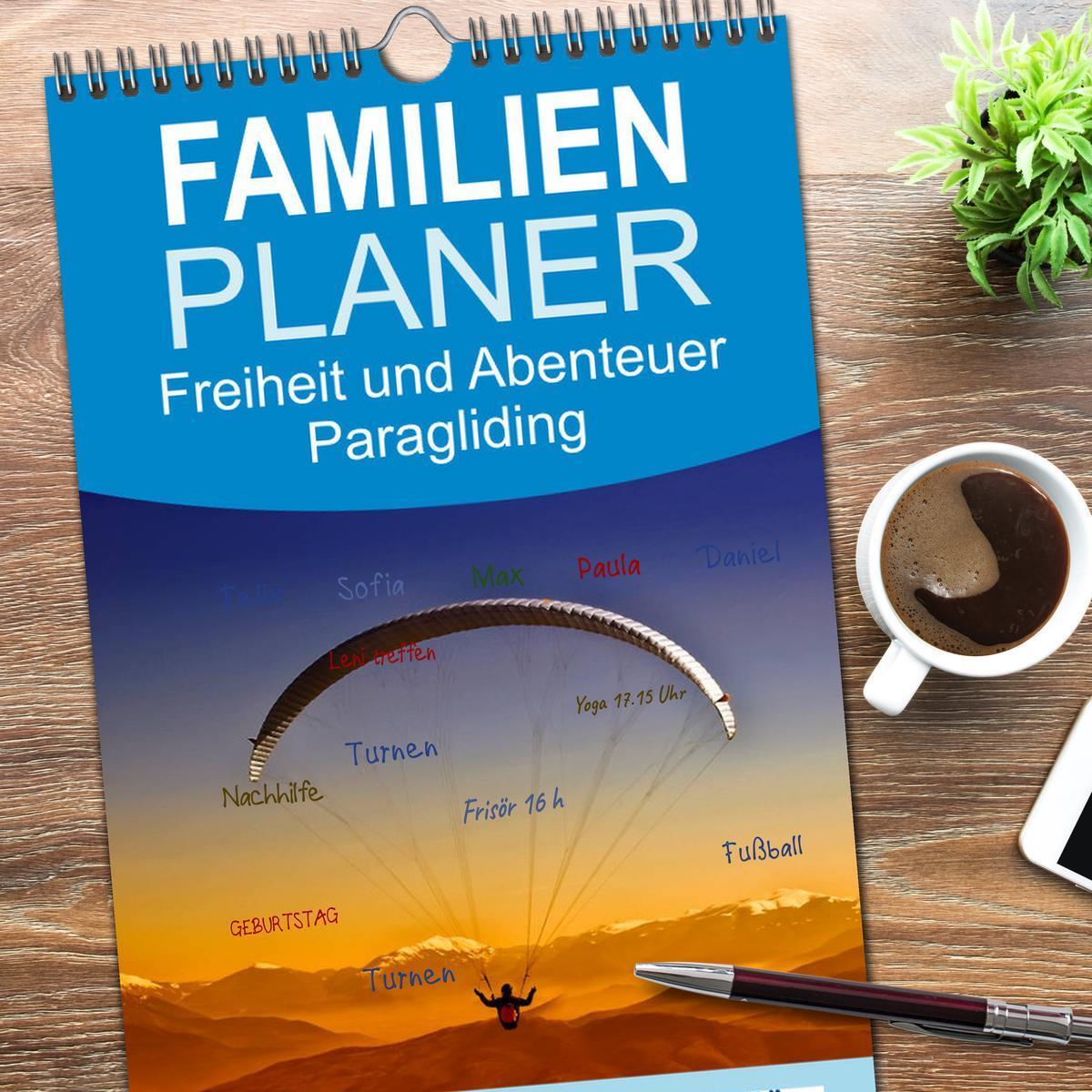 Bild: 9783457112809 | Familienplaner 2025 - Freiheit und Abenteuer - Paragliding mit 5...