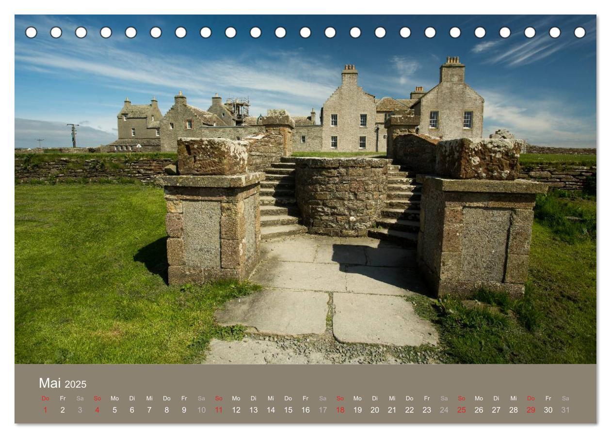 Bild: 9783435700196 | Historisches Schottland (Tischkalender 2025 DIN A5 quer), CALVENDO...