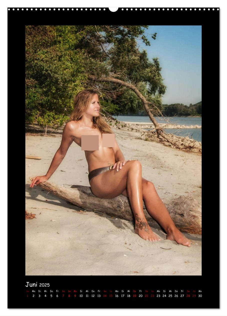 Bild: 9783435998166 | Naked in Nature (Wandkalender 2025 DIN A2 hoch), CALVENDO...