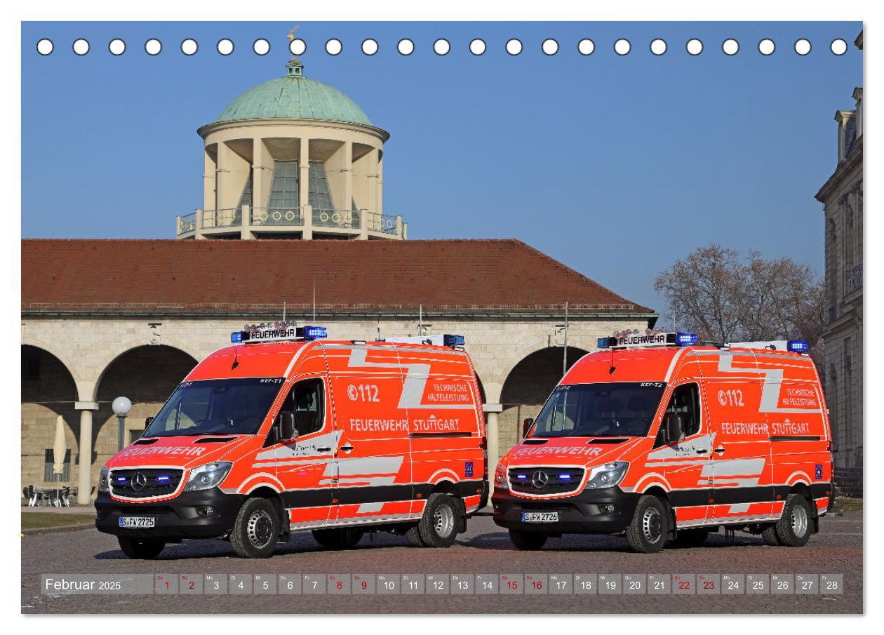 Bild: 9783383959110 | Einsatzfahrzeuge der Feuerwehr Stuttgart (Tischkalender 2025 DIN A5...