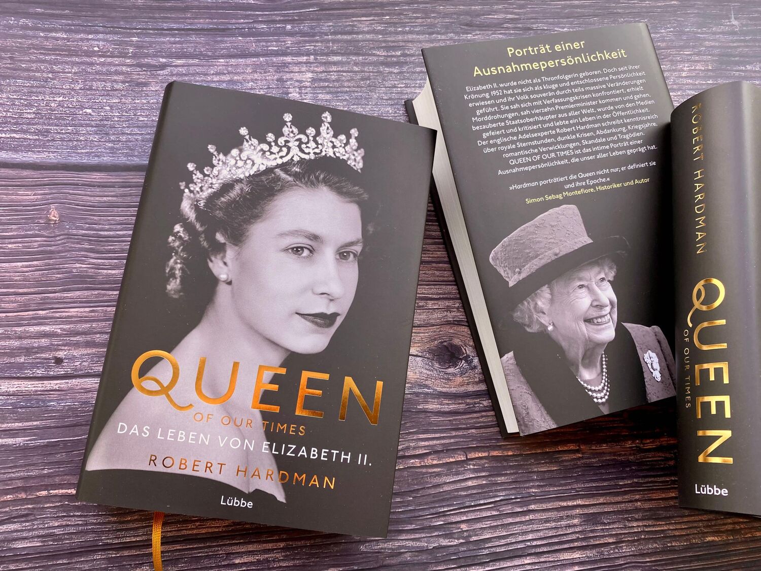 Bild: 9783431050486 | Queen of Our Times | Das Leben von Elizabeth II. | Robert Hardman