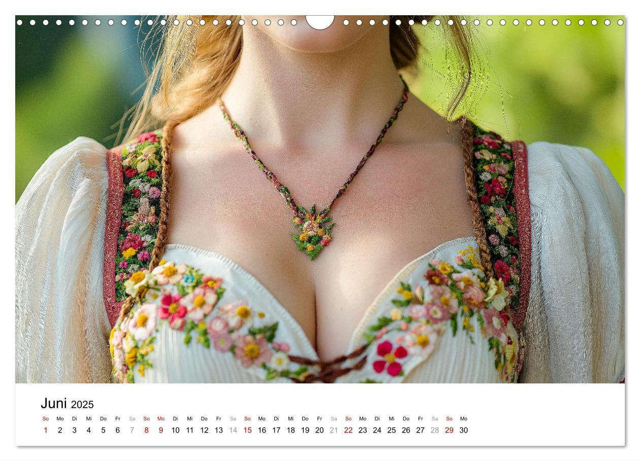 Bild: 9783457208113 | Dirndl Dekollete Kalender ¿ Traditionelle Tracht und bayerische...