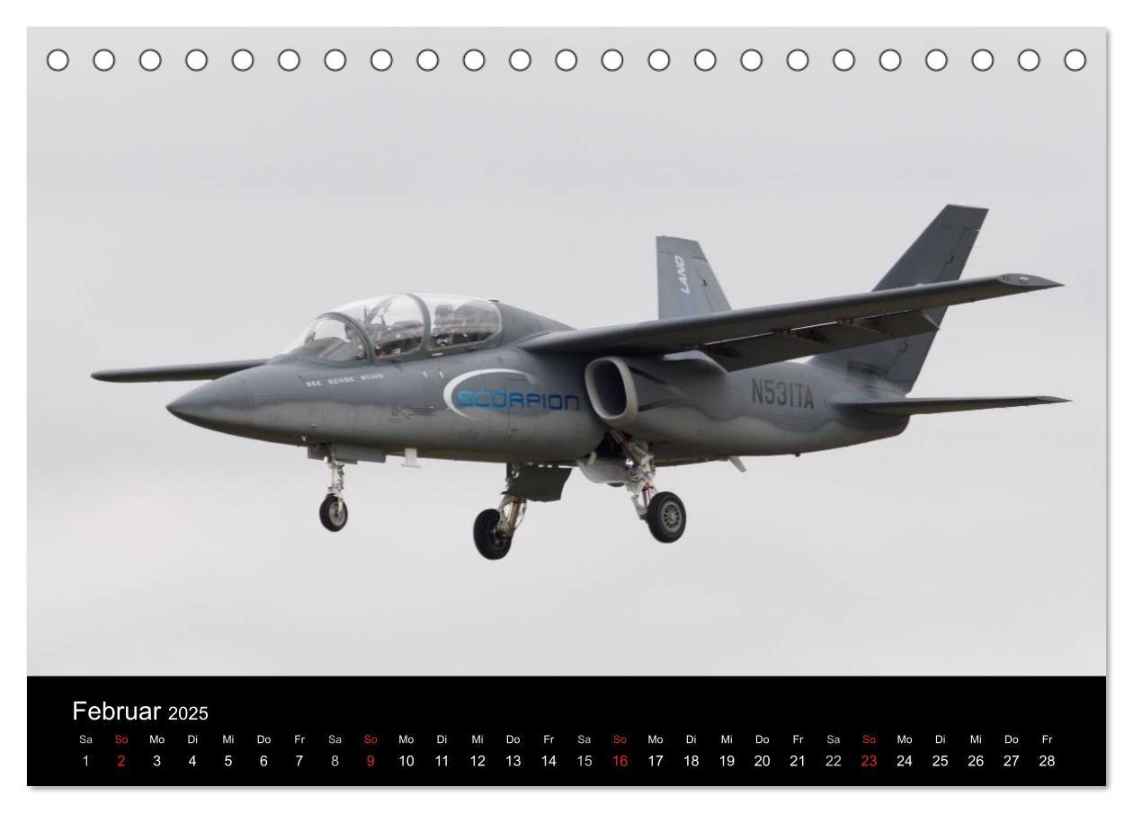 Bild: 9783435470754 | Militärflugzeuge 2025 (Tischkalender 2025 DIN A5 quer), CALVENDO...