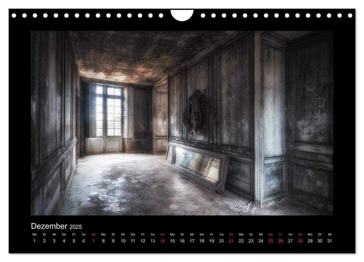 Bild: 9783435676088 | Lost Places - vergessene orte vergessener glanz (Wandkalender 2025...