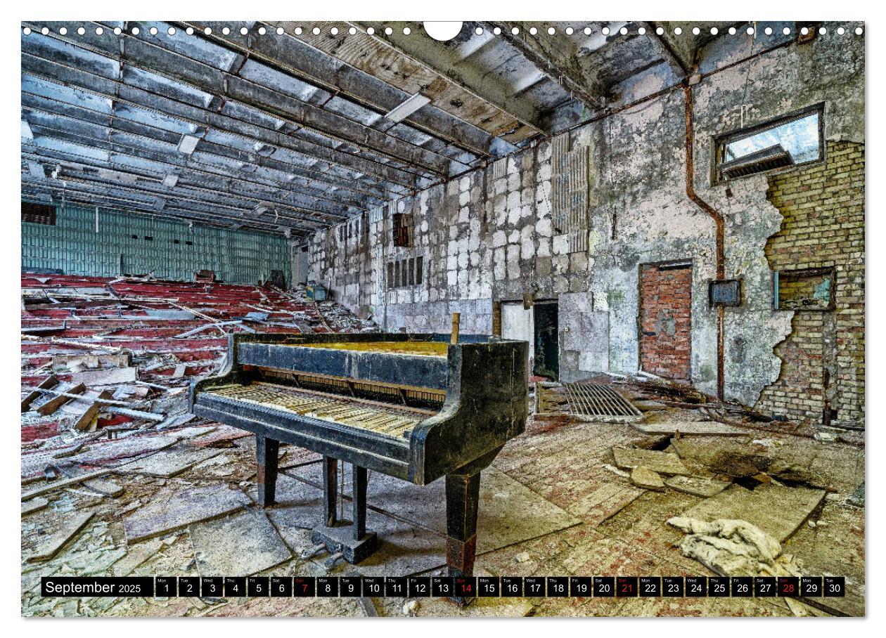 Bild: 9781325939282 | Chernobyl - The exclusion zone (Wall Calendar 2025 DIN A3...