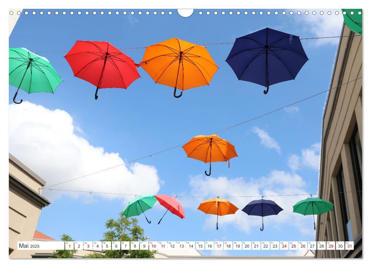 Bild: 9783457200537 | Umbrella Skies - Farbenfrohe Schirme (Wandkalender 2025 DIN A3...