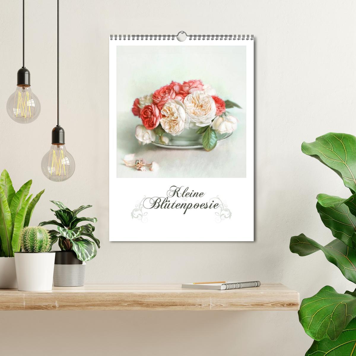 Bild: 9783457018552 | Kleine Blütenpoesie (Wandkalender 2025 DIN A3 hoch), CALVENDO...