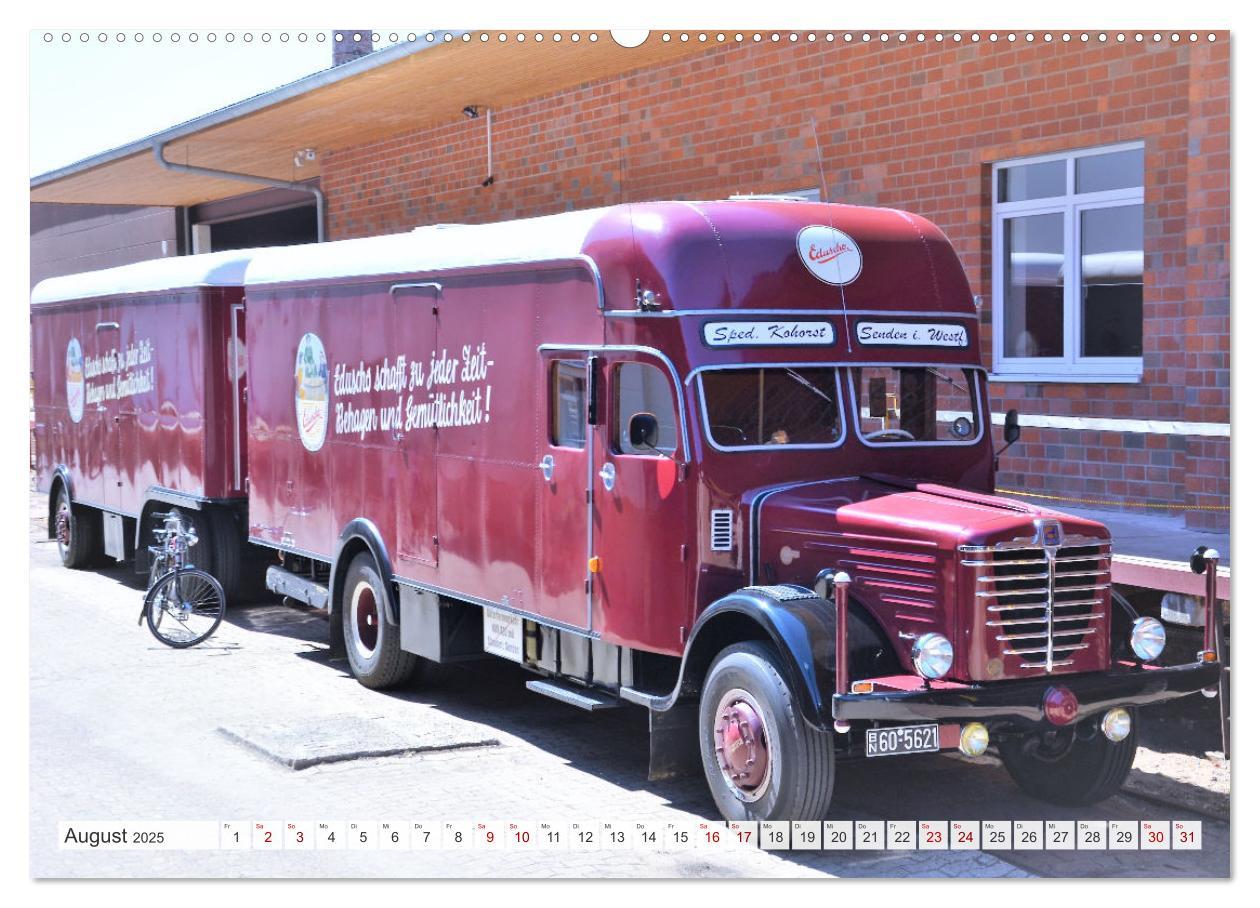 Bild: 9783383932137 | TRUCK - Oldtimer (Wandkalender 2025 DIN A2 quer), CALVENDO...