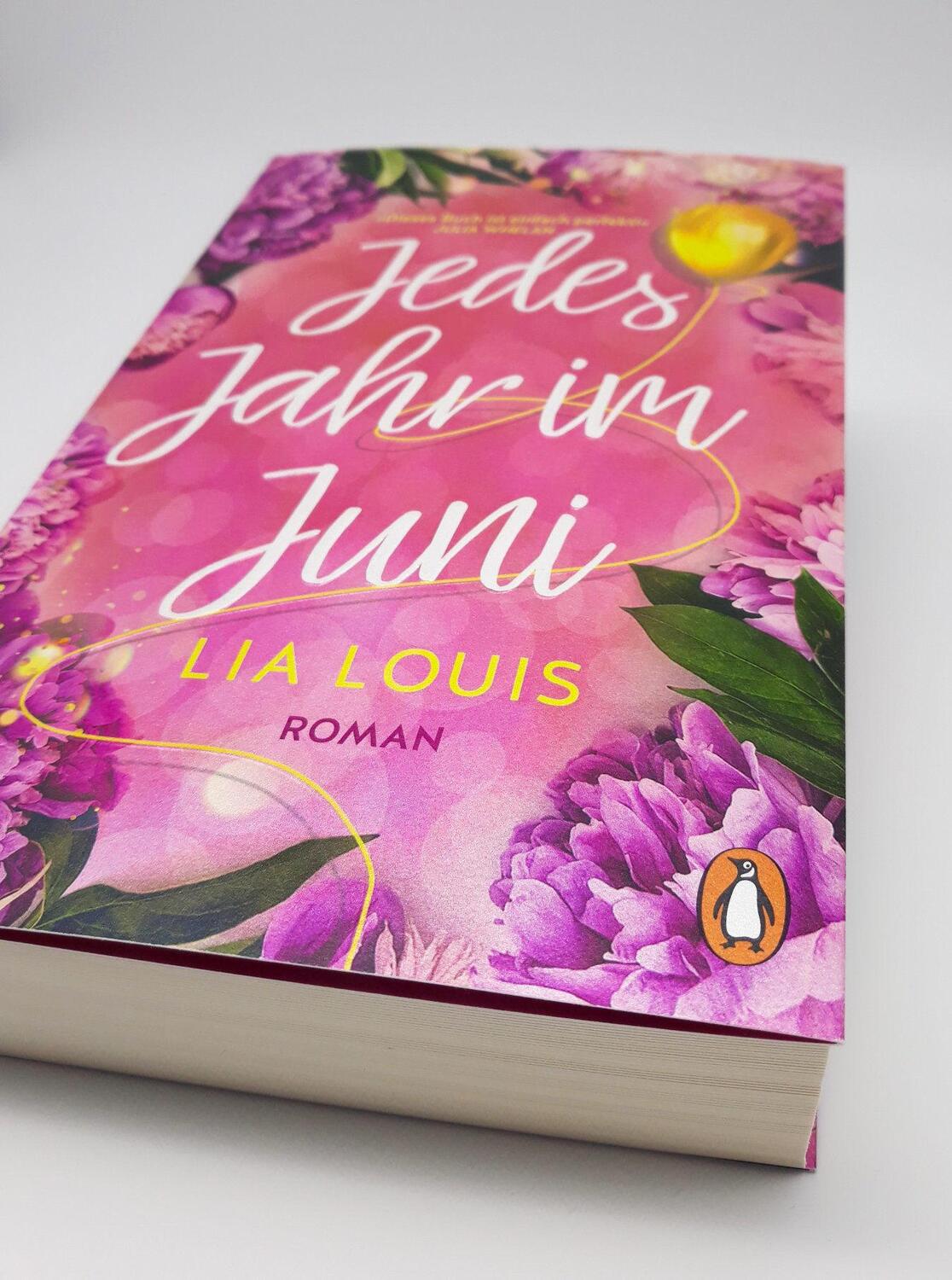 Bild: 9783328106241 | Jedes Jahr im Juni | Roman - Der romantische Bestseller des Jahres