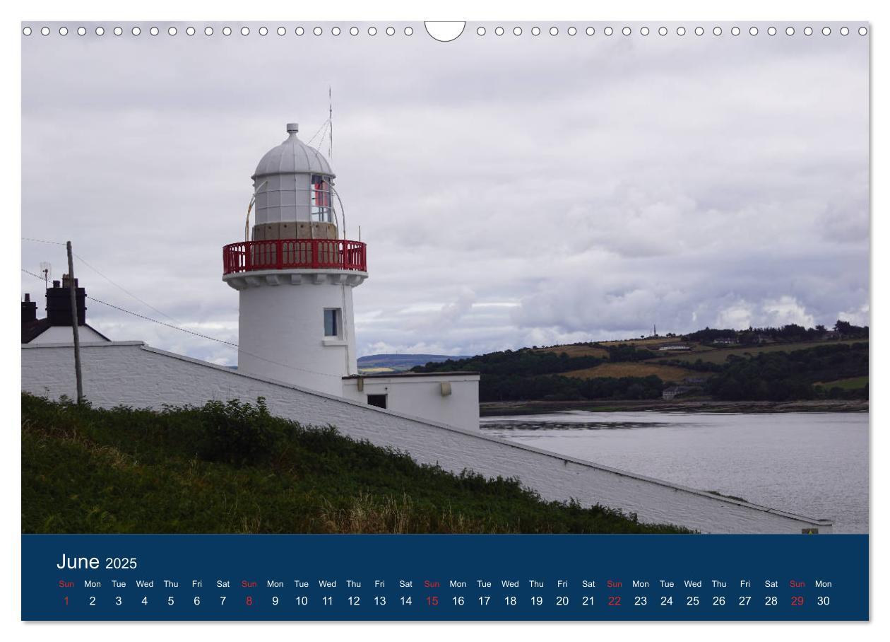 Bild: 9781325943586 | Irish Lighthouses - Beacons along Ireland's wild coast (Wall...