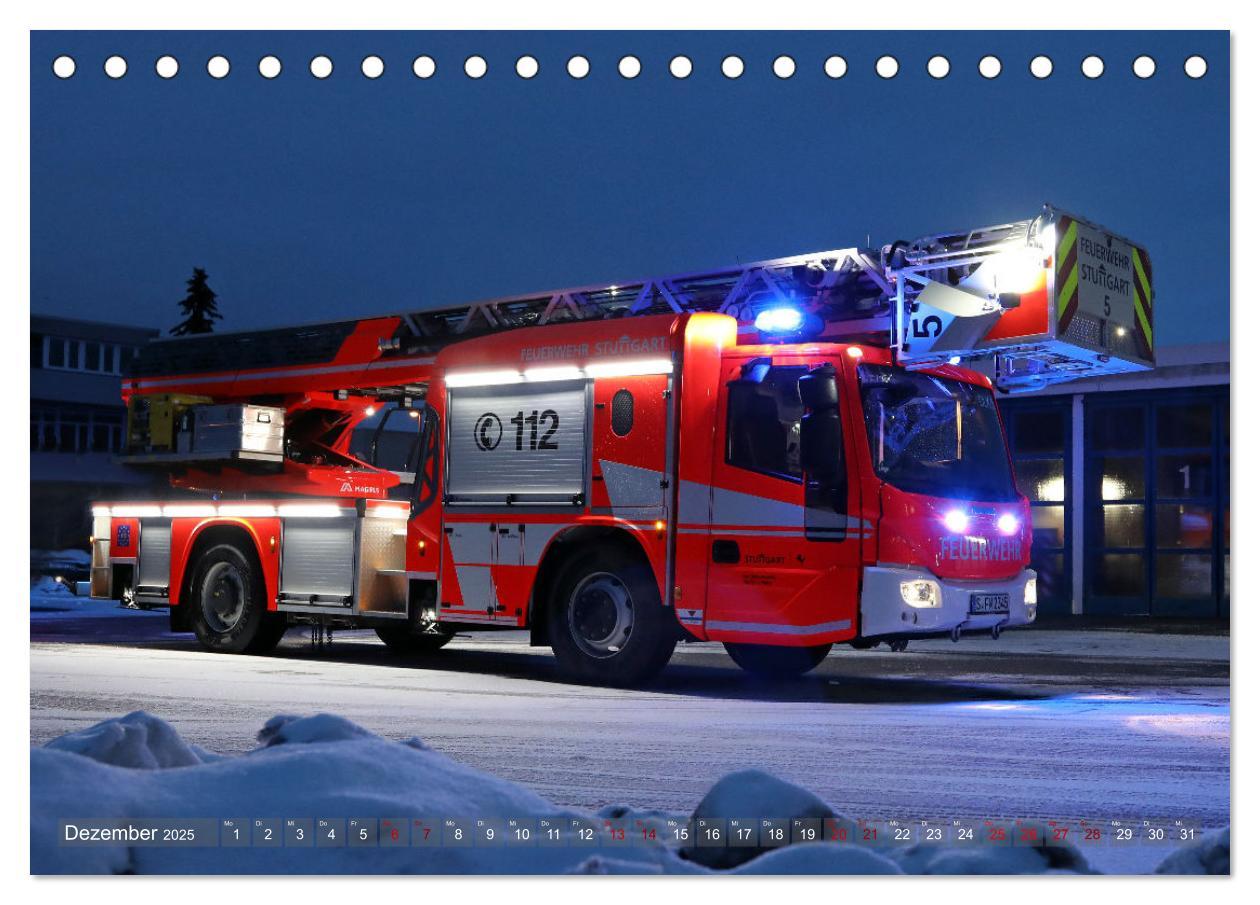 Bild: 9783383959110 | Einsatzfahrzeuge der Feuerwehr Stuttgart (Tischkalender 2025 DIN A5...