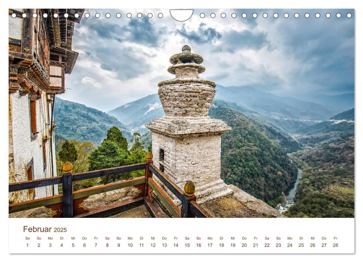 Bild: 9783435297818 | Mystisches Bhutan (Wandkalender 2025 DIN A4 quer), CALVENDO...