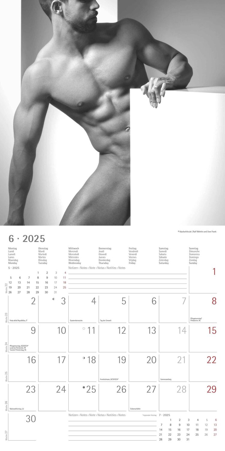 Bild: 4251732343095 | Masculine 2025 - Broschürenkalender 30x30 cm (30x60 geöffnet) -...