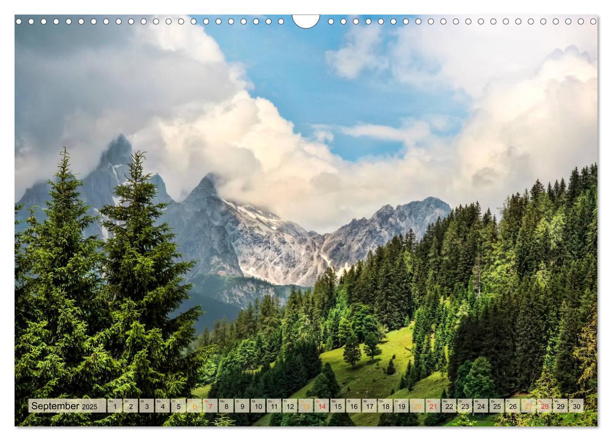 Bild: 9783435458646 | Salzkammergut, überraschend vielseitig (Wandkalender 2025 DIN A3...